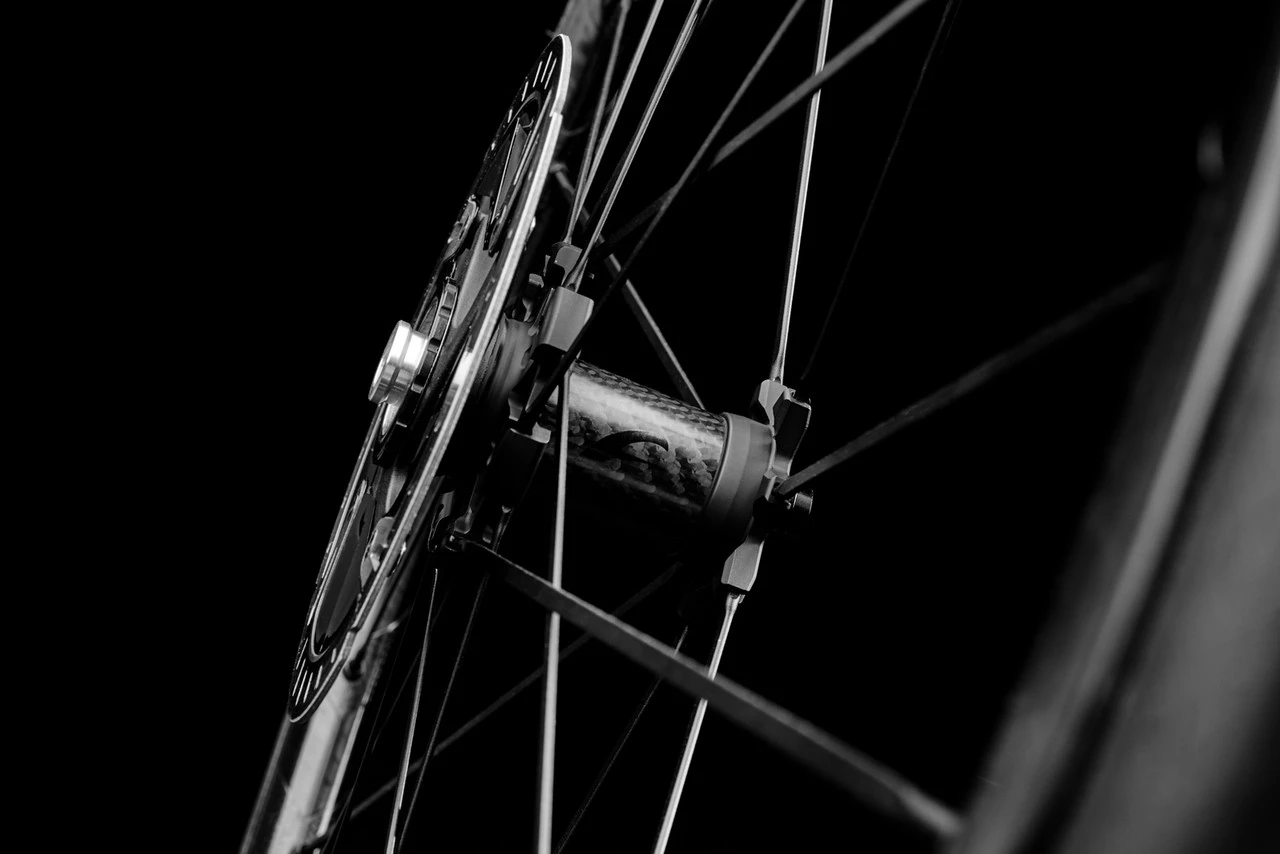 Fulcrum Racing Zero Carbon CMPTZN Disc Brake Wheelset 3 Fulcrum Racing Zero Carbon CMPTZN Disc Brake Wheelset - Image 3