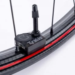 Zipp 3ZERO MOTO MTB Wheelset -Glory Cycles Store Online WH 3ZERO MOTO TL DB 27.5 F silver red TyreWiz DS hero3 57968.1559667765