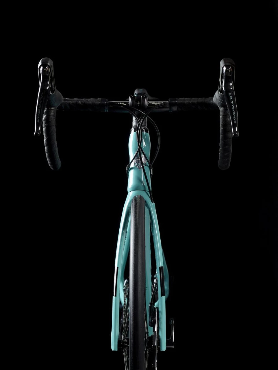 Bianchi Infinito XE Ultegra 11Spd Bike 4 Bianchi Infinito XE Ultegra 11Spd Bike - Image 4